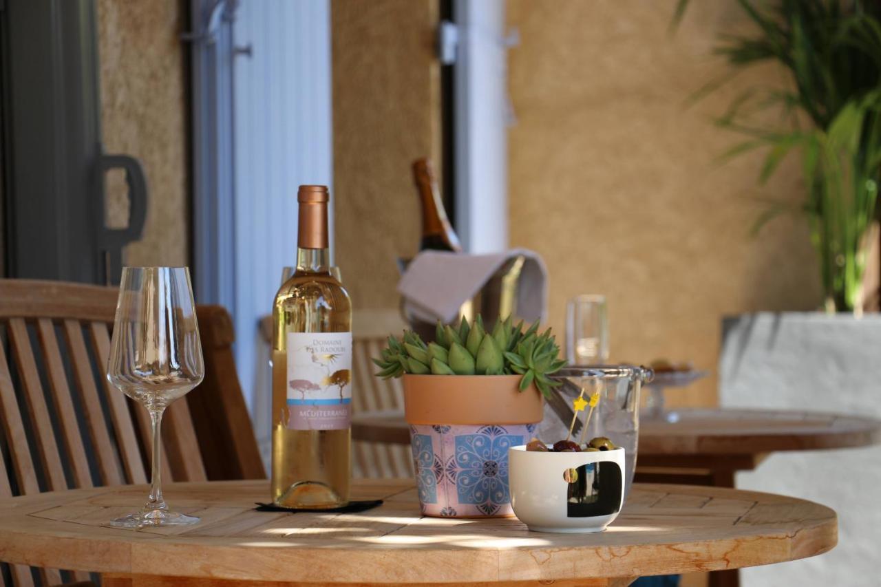 Loup Castel Boutique Hotel B&B Le Bar-sur-Loup Bagian luar foto