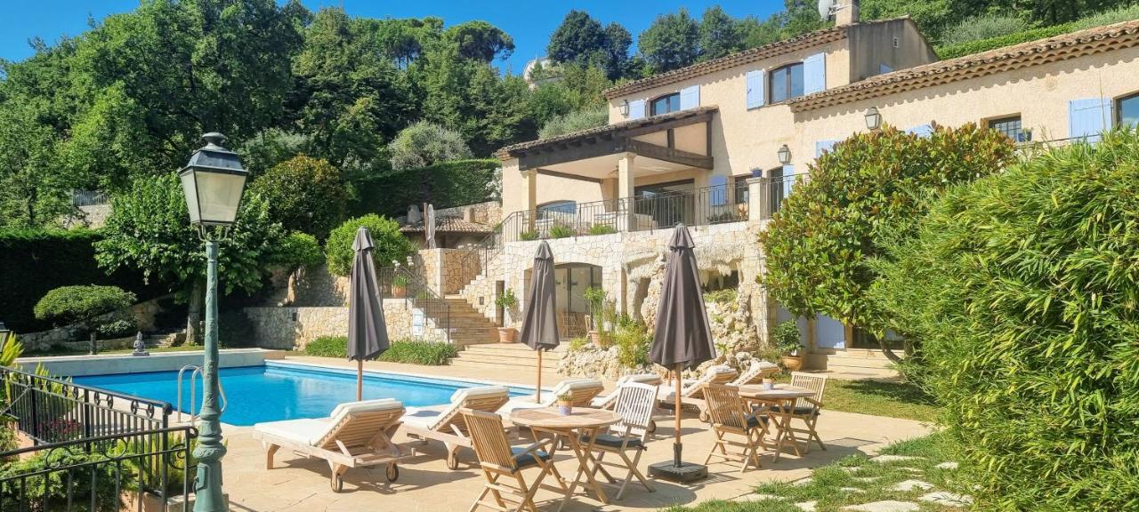 Loup Castel Boutique Hotel B&B Le Bar-sur-Loup Bagian luar foto