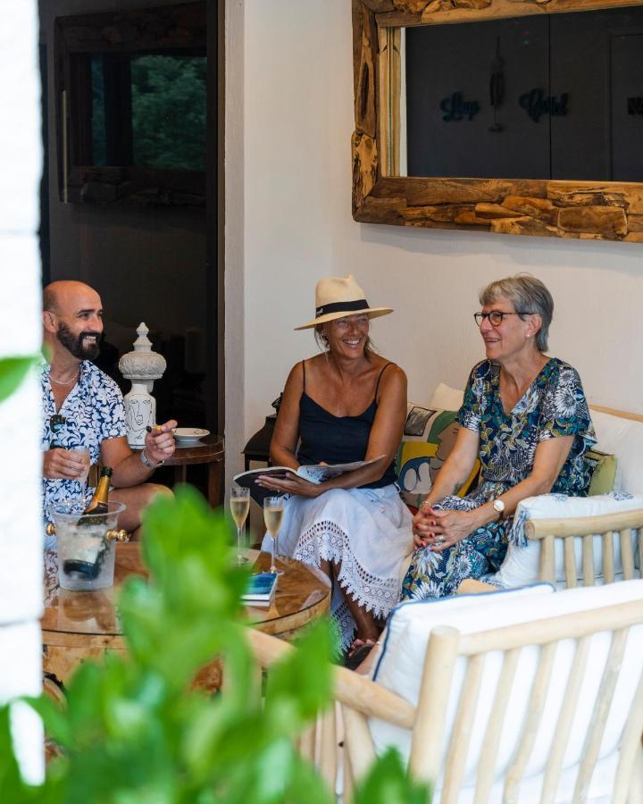 Loup Castel Boutique Hotel B&B Le Bar-sur-Loup Bagian luar foto